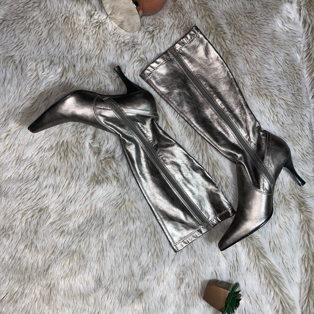 Fioni Silver Heeled Boots - Picture 4 of 5